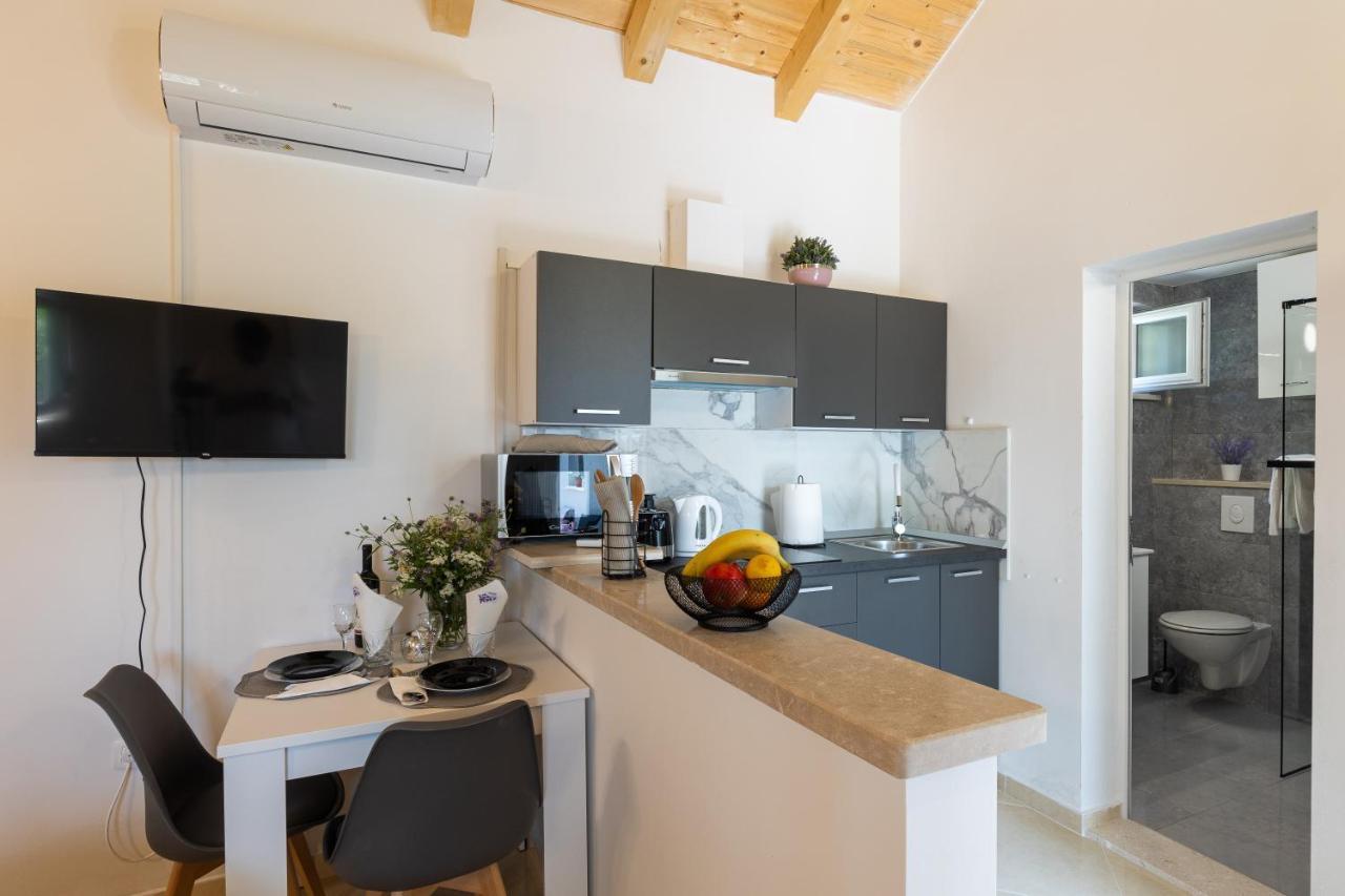 Apartments Roza 米利尼 外观 照片